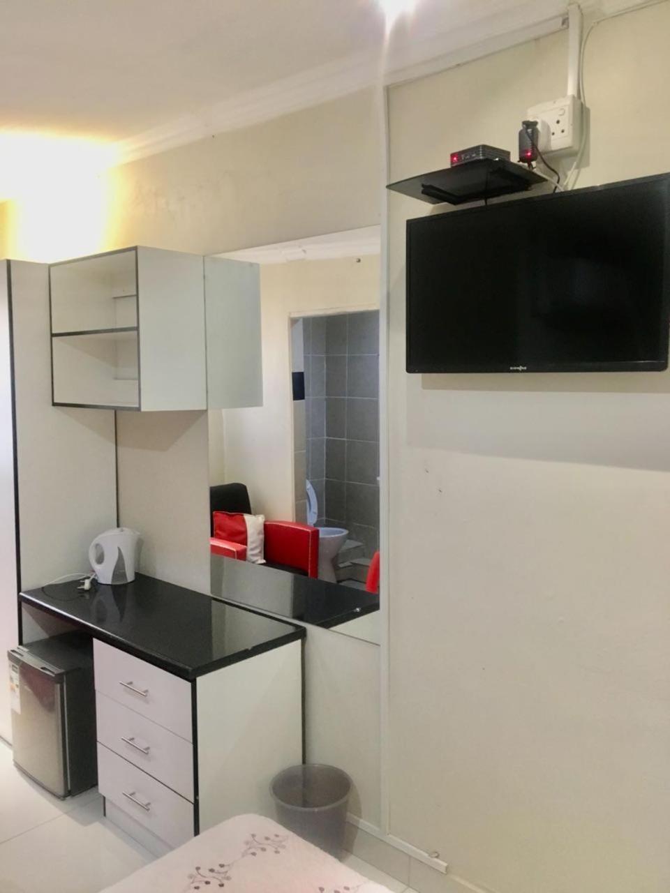 Tshedza Guest House Преторія Екстер'єр фото